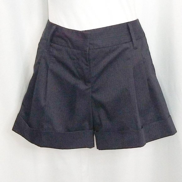 United Colors of Benneton Striped Shorts Size Smal - Picture 1 of 2